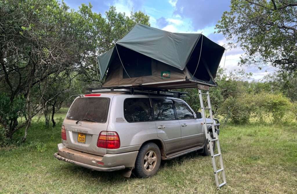 4x4 rooftop tent car rental Uganda / self-drive rooftop tent