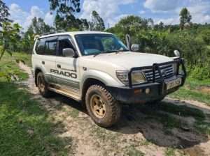 Alquiler de coches 4x4 más barato en Uganda